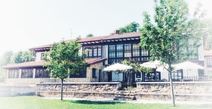 Hotel Restaurante La Carasca Orlé Extérieur photo
