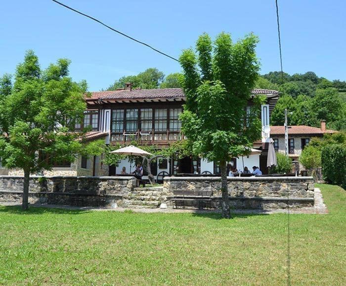 Hotel Restaurante La Carasca Orlé Extérieur photo